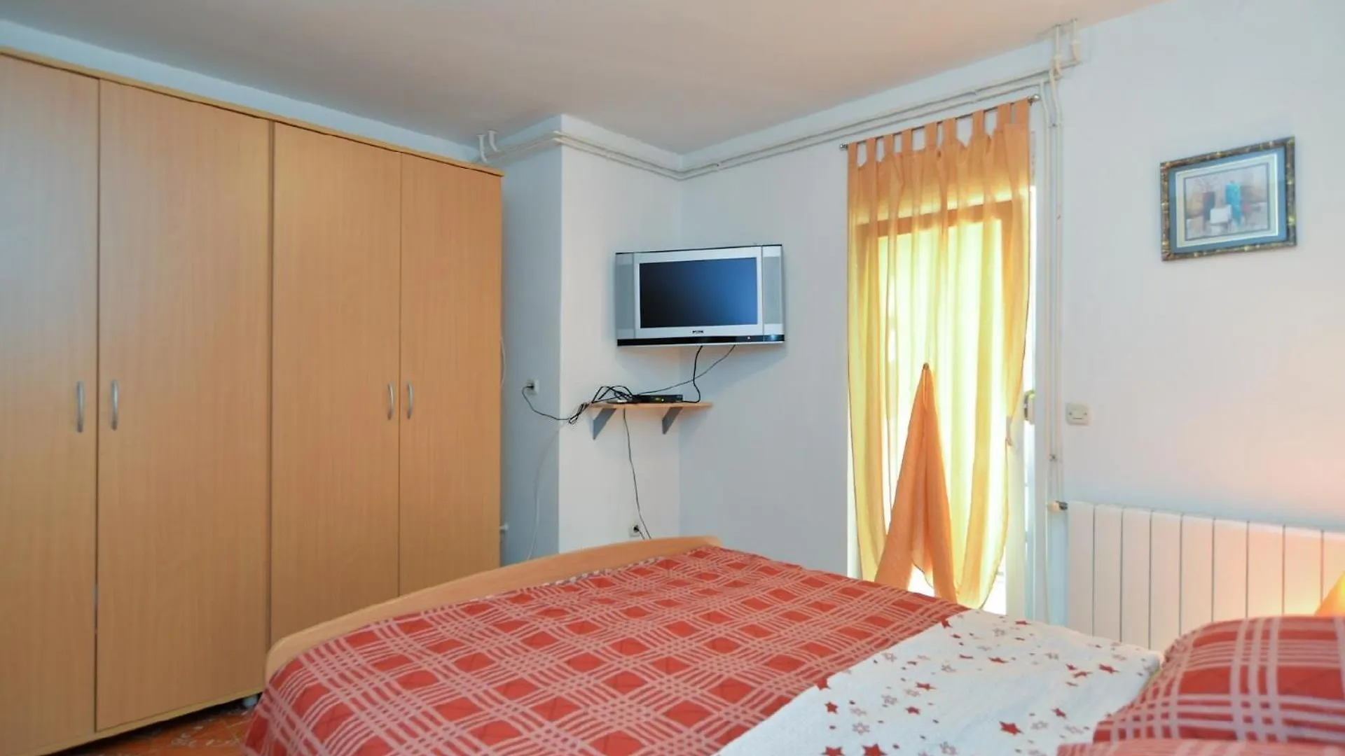 Ferienwohnung Fuer 3 Personen Ca 32 Qm In Valbandon, Istrien Istrische Riviera